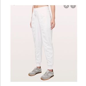 Lululemon lined dance studio jogger